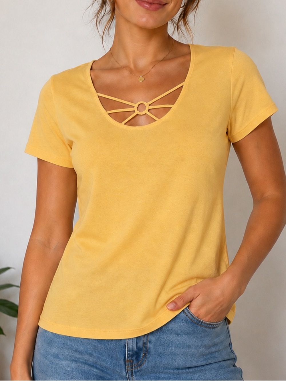 Vintage Y2K Nevada Yellow Strappy Ring Top Cutout Baby Tee T-Shirt Retro 2000s